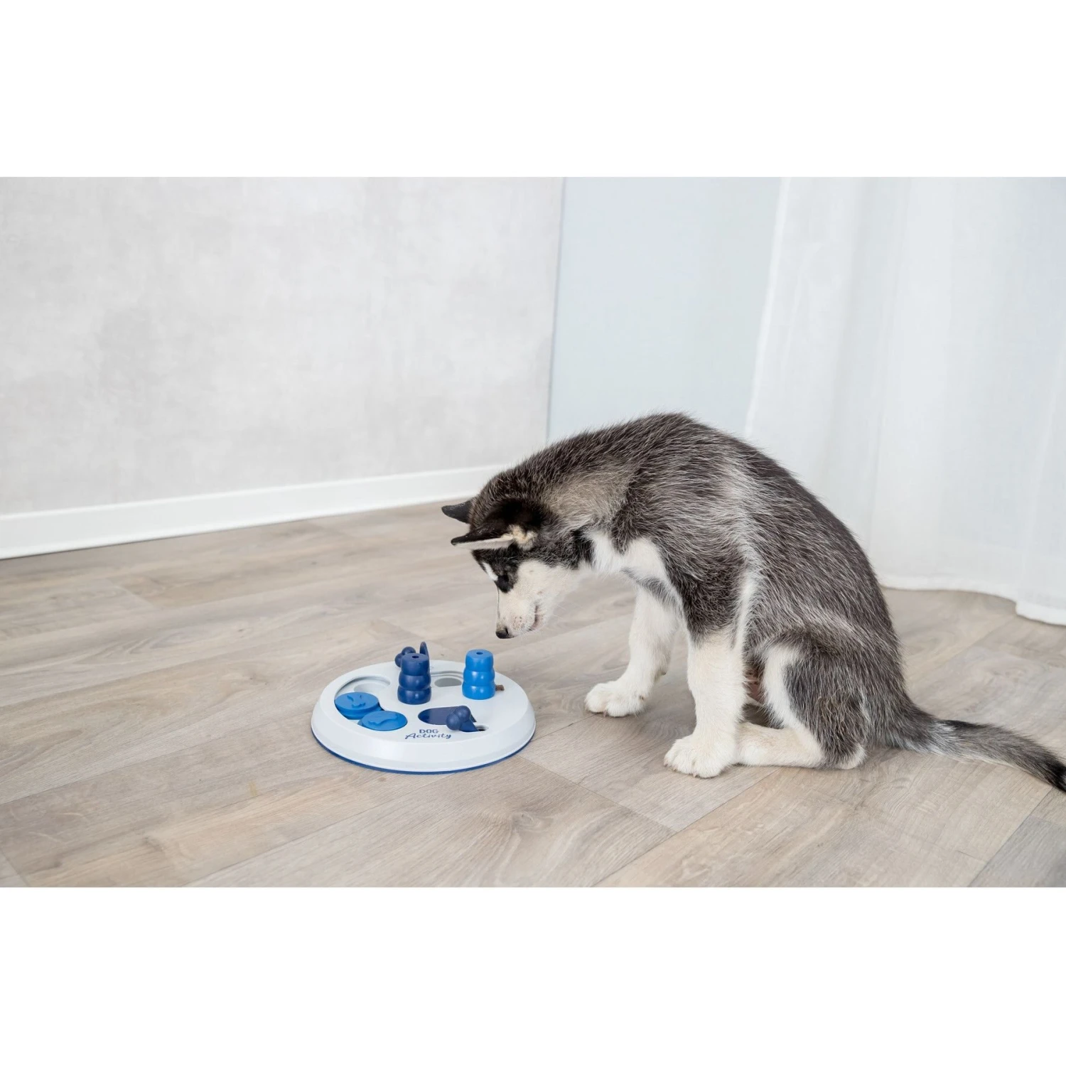 TRIXIE Activity Flip Board Activity Strategy Game Dog Toy 4 TRIXIE Activity Flip Board Activity Strategy Game Dog Toy - Image 2