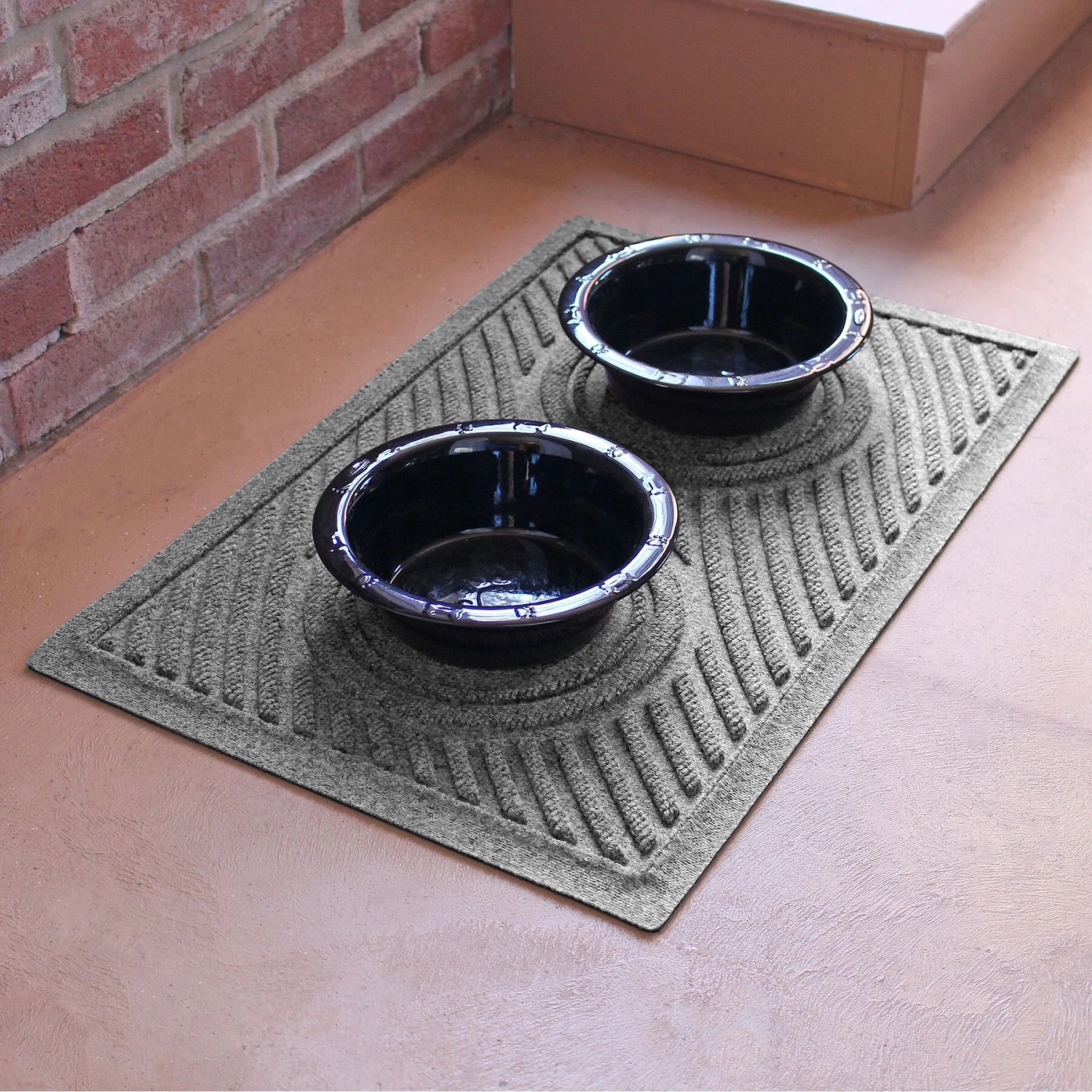 Bungalow Flooring Waterhog Wave Dog Dinner Mat, 27 X 18-in 4 Bungalow Flooring Waterhog Wave Dog Dinner Mat, 27 X 18-in - Image 2