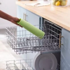 STAR WARS THE MANDALORIAN GROGU Nom Nom Silicone Dog & Cat Food Mat -Blue Buffalos Shop 291446 PT6. AC SS1800 V1633979818