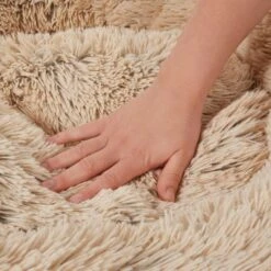 Frisco Eyelash Cat & Dog Bolster Bed & Frisco Eyelash Cat & Dog Bolster Bed 14 Frisco Eyelash Cat & Dog Bolster Bed & Frisco Eyelash Cat & Dog Bolster Bed -Blue Buffalos Shop 302450 PT3. AC SS1800 V1623081755