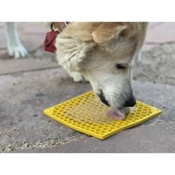 SodaPup Emat Honeycomb Dog Lick Mat 18 SodaPup Emat Honeycomb Dog Lick Mat -Blue Buffalos Shop 346975 PT7. AC SS1800 V1638316029