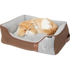 STAR WARS THE MANDALORIAN Bolster Dog & Cat Bed & STAR WARS BOBA FETT Bolster Dog & Cat Bed -Blue Buffalos Shop 370388 PT5. AC SS1800 V1645807888