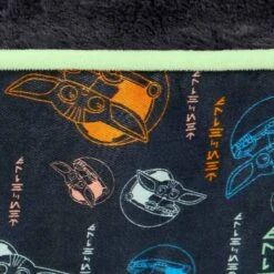 STAR WARS THE MANDALORIAN GROGU Pillow Cat & Dog Bed & STAR WARS THE MANDALORIAN GROGU Bolster Cat & Dog Bed -Blue Buffalos Shop 370398 PT3. AC SS1800 V1645809097