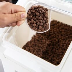 Hanamya Pet Food Storage Container With Measuring Cup, White & Gray -Blue Buffalos Shop 511766 PT6. AC SS1800 V1649229992
