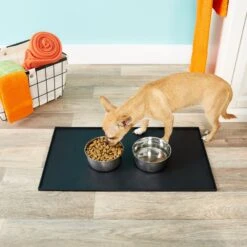 Platinum Pets Food & Water Heavy-Duty Feeding Mat, Black 13 Platinum Pets Food & Water Heavy-Duty Feeding Mat, Black -Blue Buffalos Shop 69300 PT8. AC SS1800 V1503000369