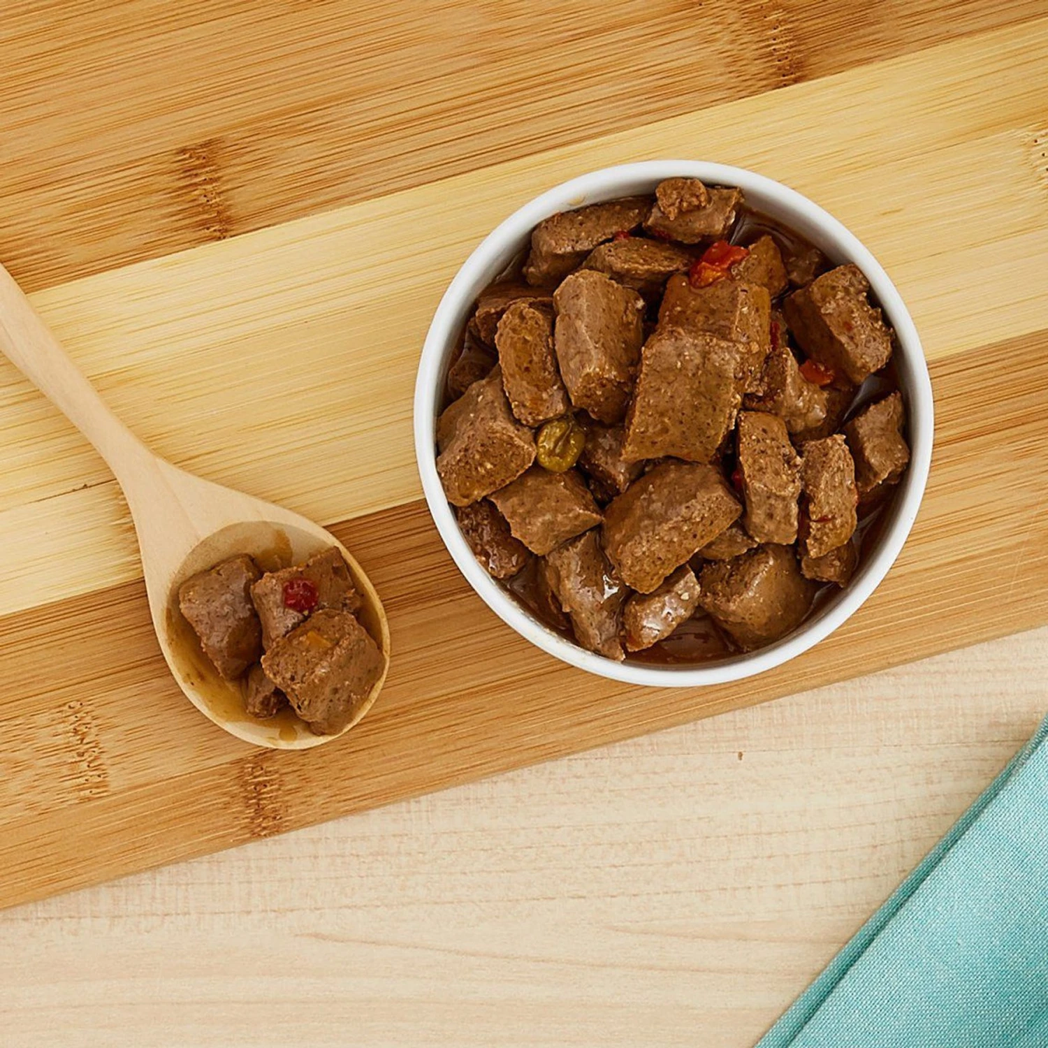 Eukanuba Adult Mixed Grill Chicken & Beef Dinner In Gravy Canned Dog Food & Eukanuba Adult With Lamb & Rice Canned Dog Food 7 Eukanuba Adult Mixed Grill Chicken & Beef Dinner In Gravy Canned Dog Food & Eukanuba Adult With Lamb & Rice Canned Dog Food - Image 5