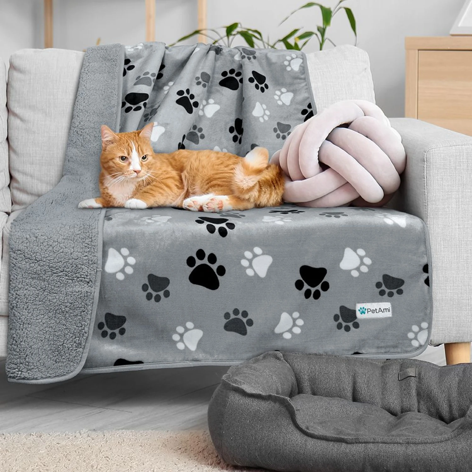 PetAmi Sherpa Fleece Waterproof Cat & Dog Blanket 8 PetAmi Sherpa Fleece Waterproof Cat & Dog Blanket - Image 6